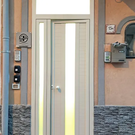 Apartamento Theos Holidays *